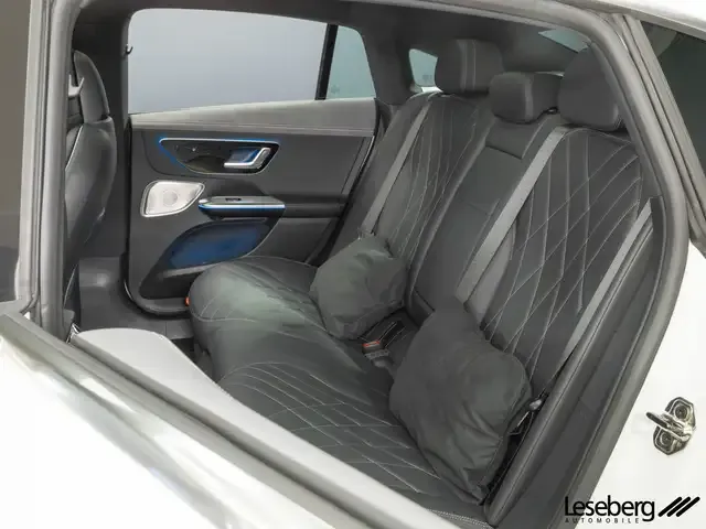 Mercedes-Benz EQE 300