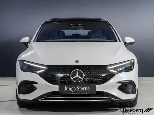 Mercedes-Benz EQE 300