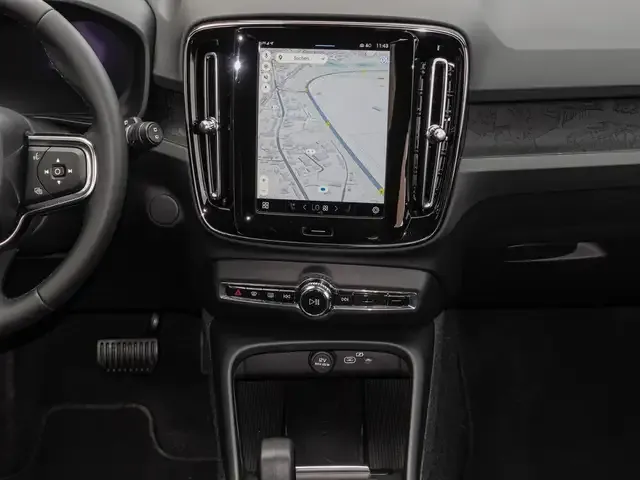 Volvo EX40