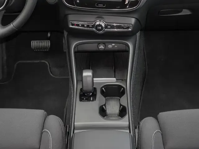 Volvo EX40