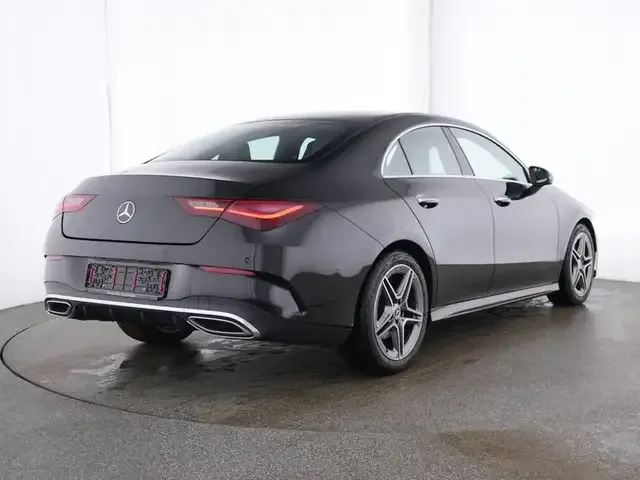 Mercedes-Benz CLA 220