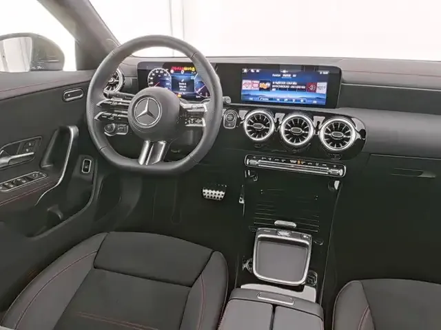 Mercedes-Benz CLA 220
