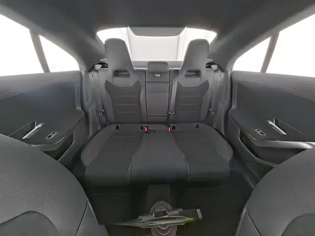 Mercedes-Benz CLA 220