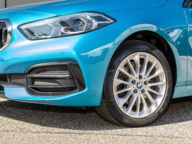 BMW 118