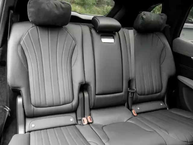 Mercedes-Benz EQS SUV