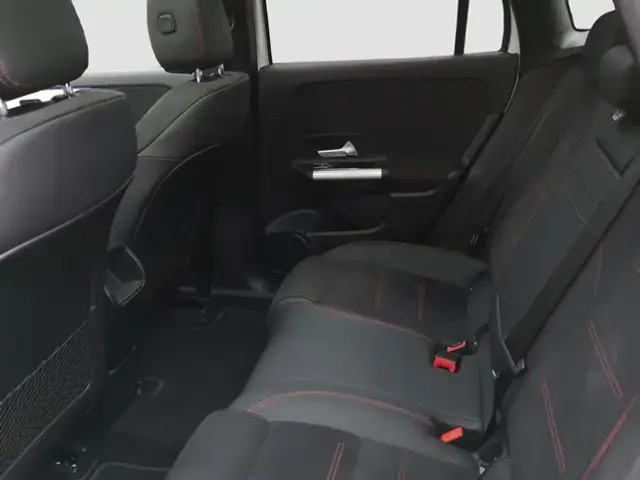 Mercedes-Benz EQA 300