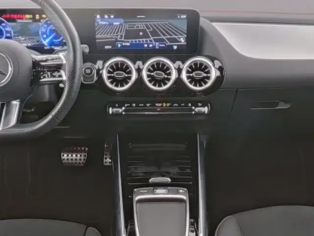 Mercedes-Benz EQA 300