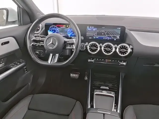 Mercedes-Benz EQA 300