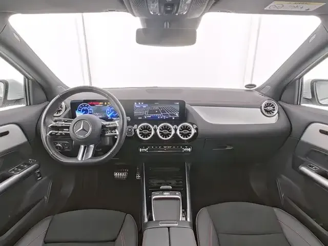 Mercedes-Benz EQA 300