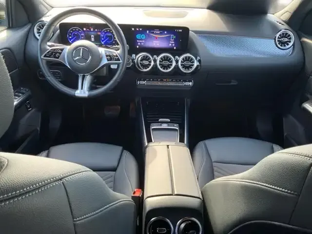 Mercedes-Benz EQA 300