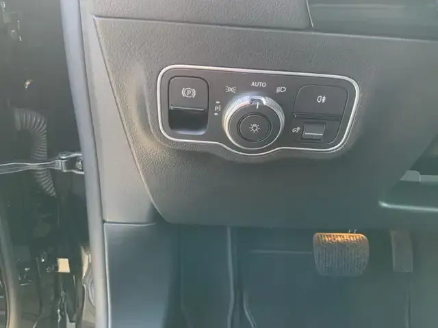 Mercedes-Benz EQA 300