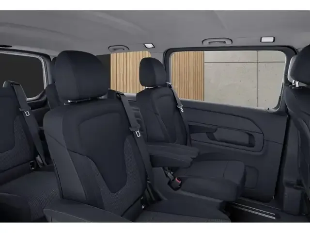 Mercedes-Benz V 220