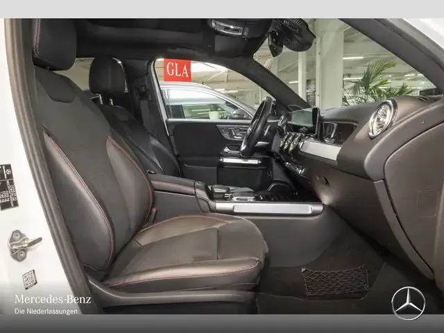 Mercedes-Benz GLB 250