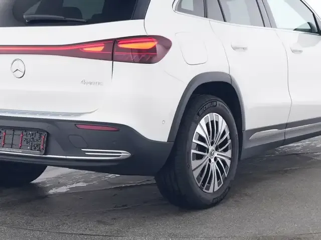 Mercedes-Benz EQA 300