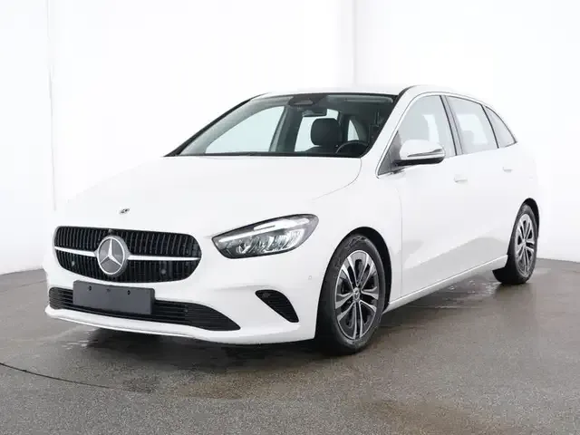 Mercedes-Benz B 220