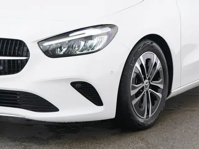 Mercedes-Benz B 220
