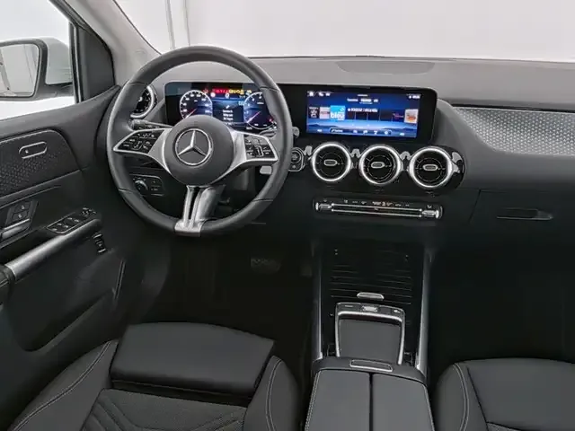 Mercedes-Benz B 220