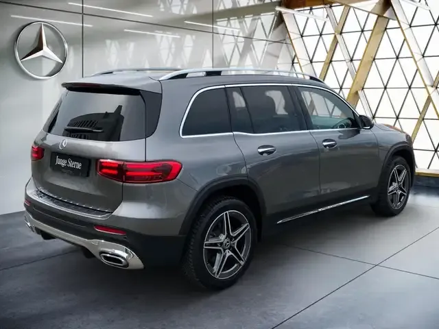 Mercedes-Benz GLB 200