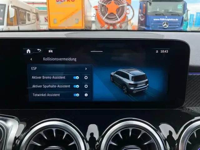 Mercedes-Benz GLB 200