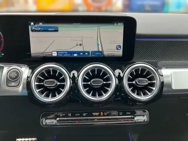Mercedes-Benz GLB 200