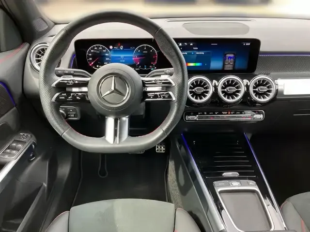 Mercedes-Benz GLB 200