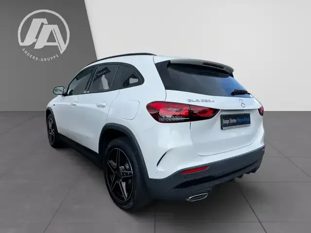 Mercedes-Benz GLA 250