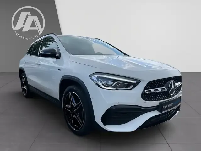 Mercedes-Benz GLA 250