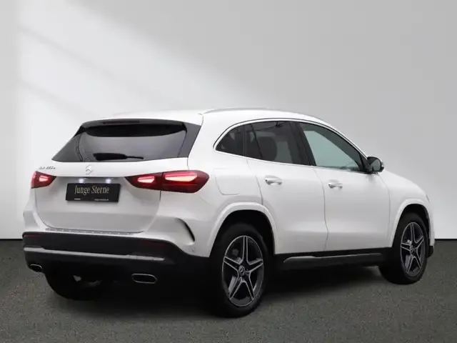 Mercedes-Benz GLA 250