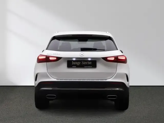Mercedes-Benz GLA 250