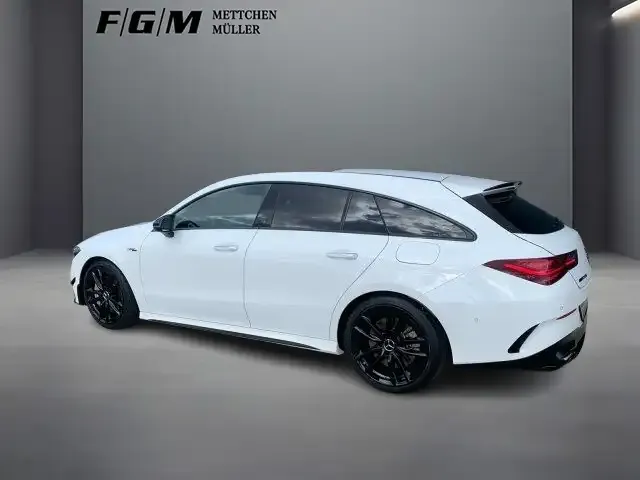 Mercedes-Benz CLA 35 AMG