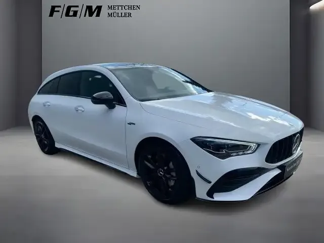 Mercedes-Benz CLA 35 AMG