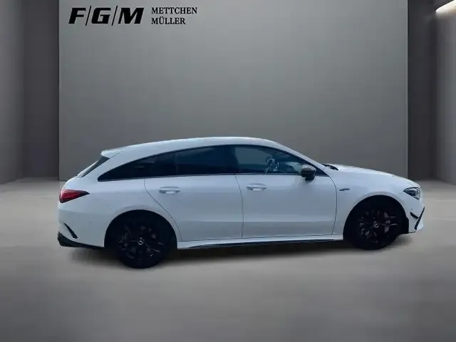 Mercedes-Benz CLA 35 AMG