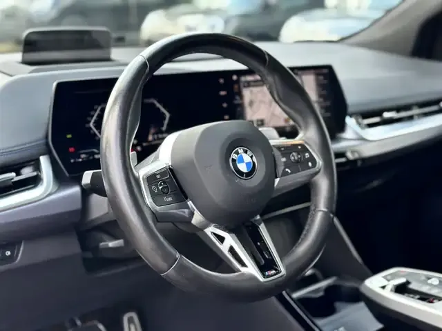 BMW 218