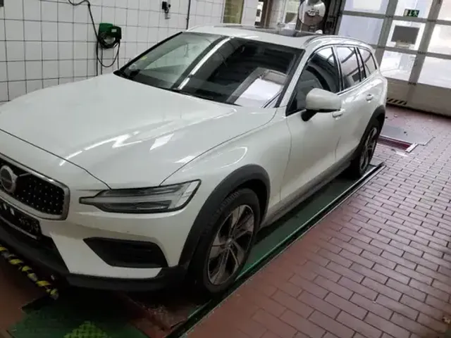 Volvo V60 Cross Country