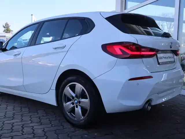BMW 118