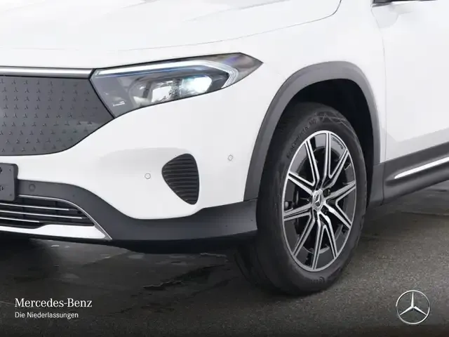 Mercedes-Benz EQB 300