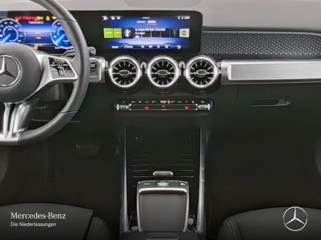 Mercedes-Benz EQB 300