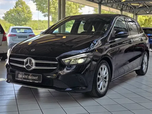Mercedes-Benz B 200