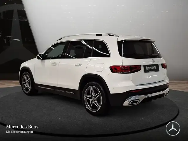 Mercedes-Benz GLB 220