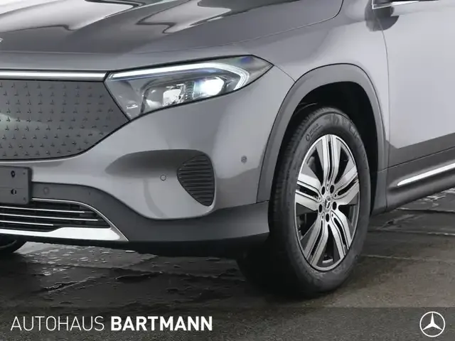 Mercedes-Benz EQB 350
