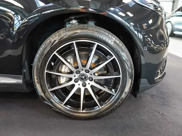 Mercedes-Benz EQC 400