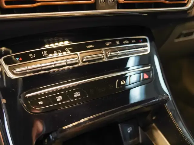 Mercedes-Benz EQC 400