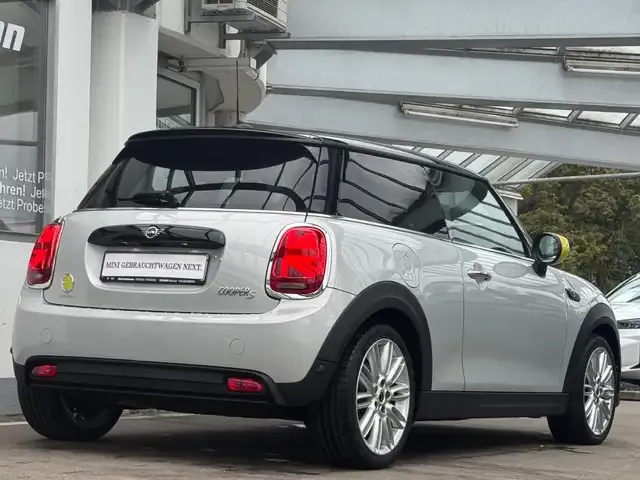 MINI Cooper SE