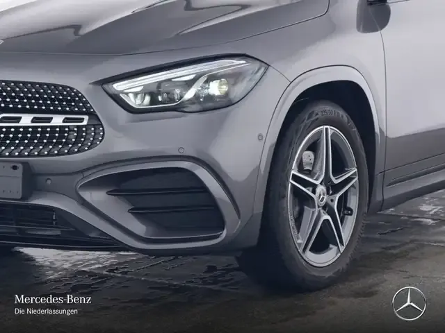 Mercedes-Benz GLA 200
