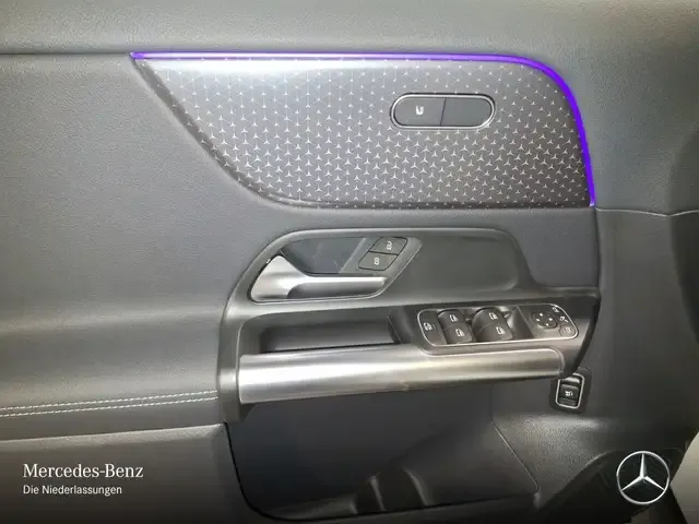 Mercedes-Benz GLA 180