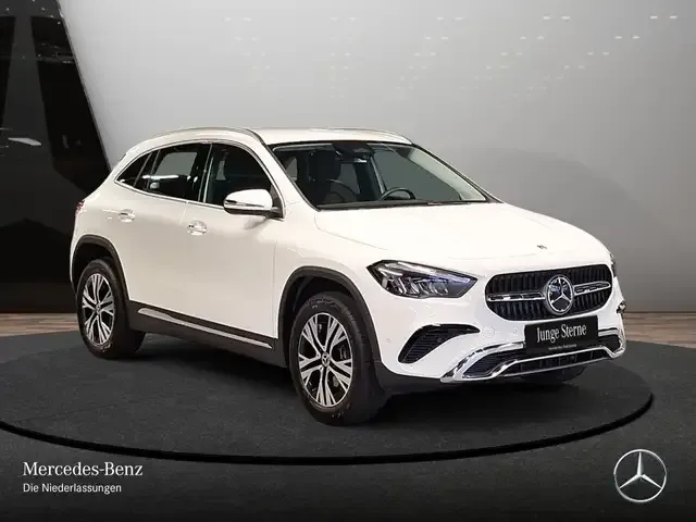Mercedes-Benz GLA 180