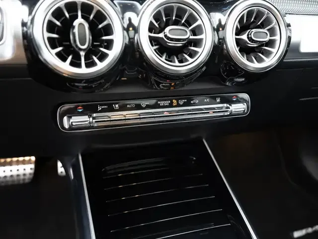 Mercedes-Benz EQB 350