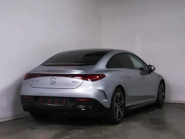 Mercedes-Benz EQE 500