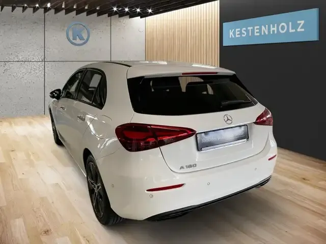 Mercedes-Benz A 180