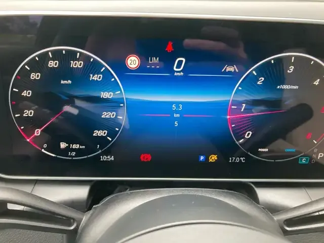 Mercedes-Benz GLC 220